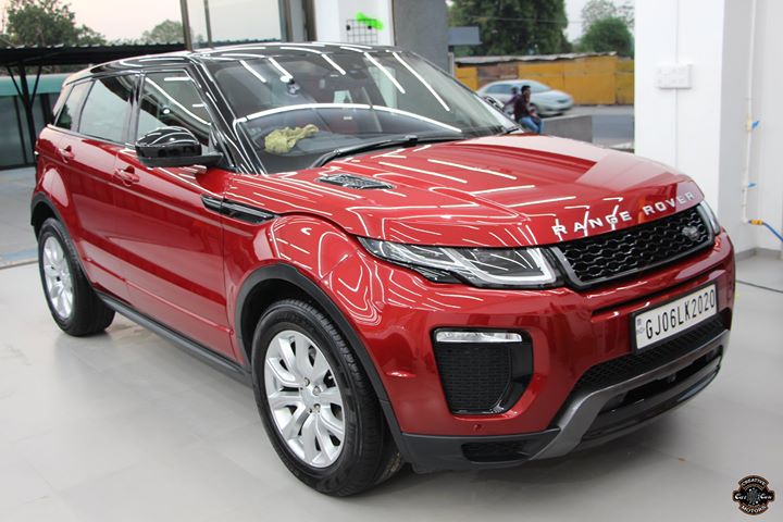 #RangeRover #Evoque got #ceramic #coating at Creative Motors Ahmedabad...

All Swirls Removed & Coated With Premium Glass Coating

#Benefits:
- Scratch Resistant
- Easy to Clean & Maintain
- High Glossy Shine
- Highly Durable

Call or Whats App - +91 99099 99135

Address:

Creative Motors Thaltej
GF 12,13 Zion Prime,
Thaltej Shilaj Road,
Off Sindhubhavan Road
Nr Copper Stone
Ahmedabad

#carservices #carspa #carwash #creative #motors #details #detailsmatter #luxury #luxuriouscars #shine #automobile #standout #live #pictures #reality #ahmedabad #carlove