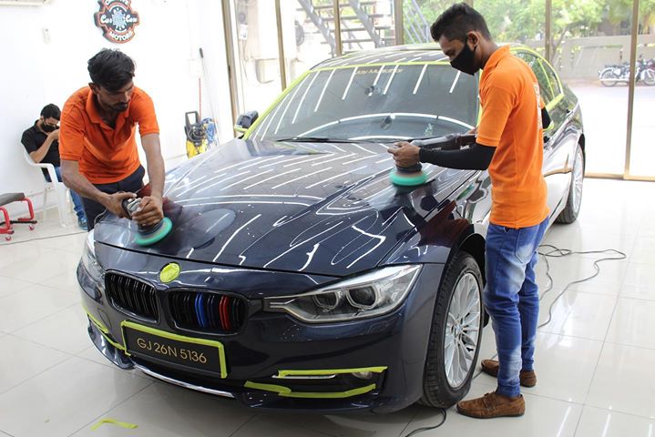 Working on BMW 320d #ceramiccoating

Creative Motors Rajkot