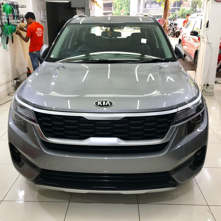 Another Kia Seltos Protected by Ceramic Coating 🔥

Benefits of Ceramic Coating👇     

🔺9H Hardness coat   
🔺Remove Swirl marks  
🔺Weather Resistance   
🔺Mirror finish   
🔺Avoids UV rays   
🔺Water & Dust Repellent 

Creative Motors Rajkot & Ahmedabad 

Call-9909999135
or
Visit-www.creativemotors.in @ Creative Motors Ahmedabad
