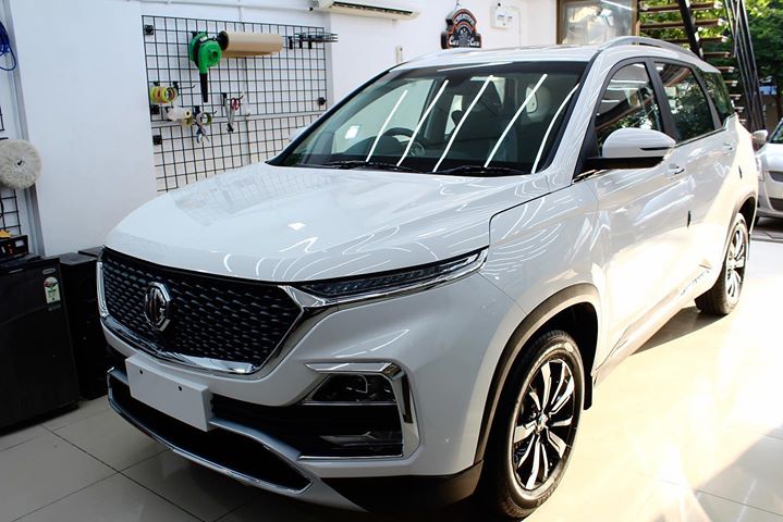 MG Hector Protected by Ceramic Coating 🔥

Benefits of Ceramic Coating👇     

✅9H Hardness coat   
✅Remove Swirl marks 
✅Weather Resistance   
✅Mirror finish   
✅Avoids UV rays   
✅Water & Dust Repellent 

Best Paint Protection for Brand New Cars 

Scratch Resistant & Hydrophobic Coating 

Call-9909999135
or 
Visit-www.creativemotors.in

#ceramiccoating #glasscoating #creativemotors #paintprotection @ Rajkot, Gujarat