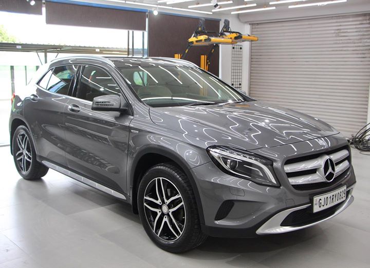 Mercedes GLA Ceramic Coated 🔥

Benefits of Ceramic Coating👇  

✅9H Hardness coat  
✅Remove Swirl marks   
✅Weather Resistance    
✅Mirror finish    
✅Avoids UV rays    
✅Water & Dust Repellent   

Get the Best Ceramic Coating For your Car Today  

Call-9909999135 
or 
Visit-www.creativemotors.in  @ Ahmedabad, India