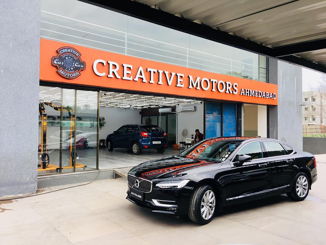 Volvo s90 getting Ceramic Coating Creative Motors Ahmedabad

Benefits of Ceramic Coating👇
🔺9H Hardness coat
🔺Remove swirl marks
🔺Weather Resistance
🔺Mirror finish
🔺UV rays
🔺Water & Dust Repellent

#specialistforceramiccoating

Address:

Creative Motors Ahmedabad
GF 12,13 ZION Prime,
Near Bagban Party Plot,
Off SindhuBhavan Road,
Ahmedabad &

Creative Motors Ahmedabad
Gf - 1,2 Urvashi Complex,
Mithakhali Six Roads,
Ahmedabad ☎️ Call or Whats App - +91 99099 99135

#carservices #carspa #carwash #creative #motors #details #detailsmatter #luxury #luxuriouscars #shine #automobile #standout #live #pictures #reality #ahmedabad #carlove #speed #clean #thrill #exquisite #bmw #5series