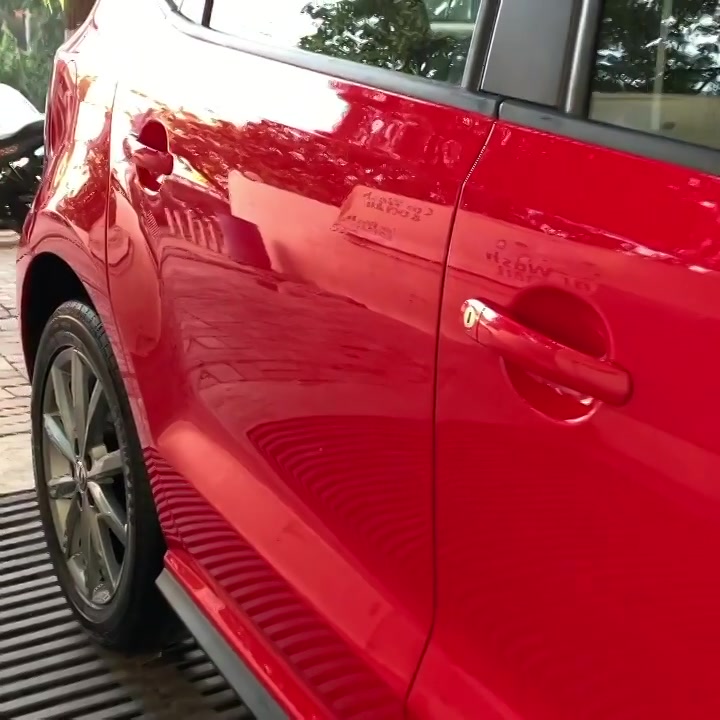 Check the High Glossy Shine Achieved on Volkswagon Polo GT 🔥

Benefits of Ceramic Coating👇 🔺9H Hardness coat 🔺Remove Swirl marks 🔺Weather Resistance 🔺Mirror finish 🔺Avoids UV rays 🔺Water & Dust Repellent 
Creative Motors 
Call-9909999135
or
Visit-www.creativemotors.in

#ceramiccoating #glasscoating #paintprotection